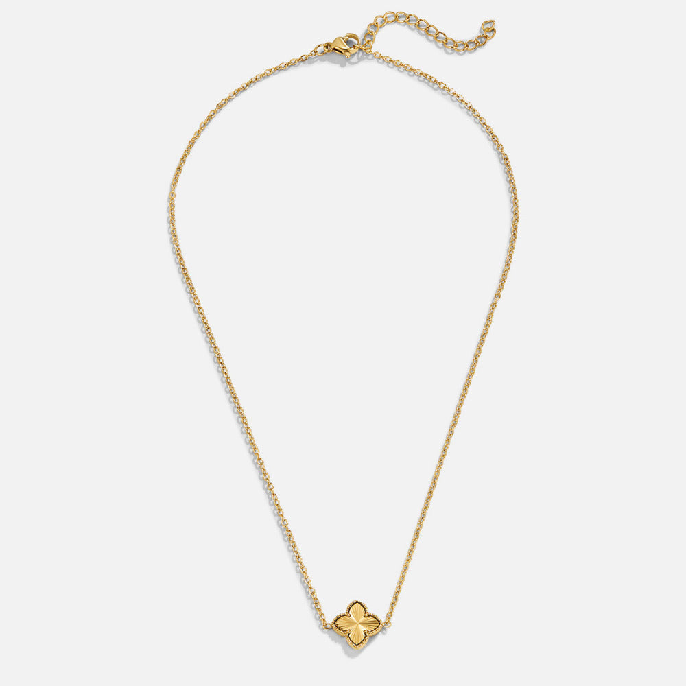 Amara Clover Pendant Necklace