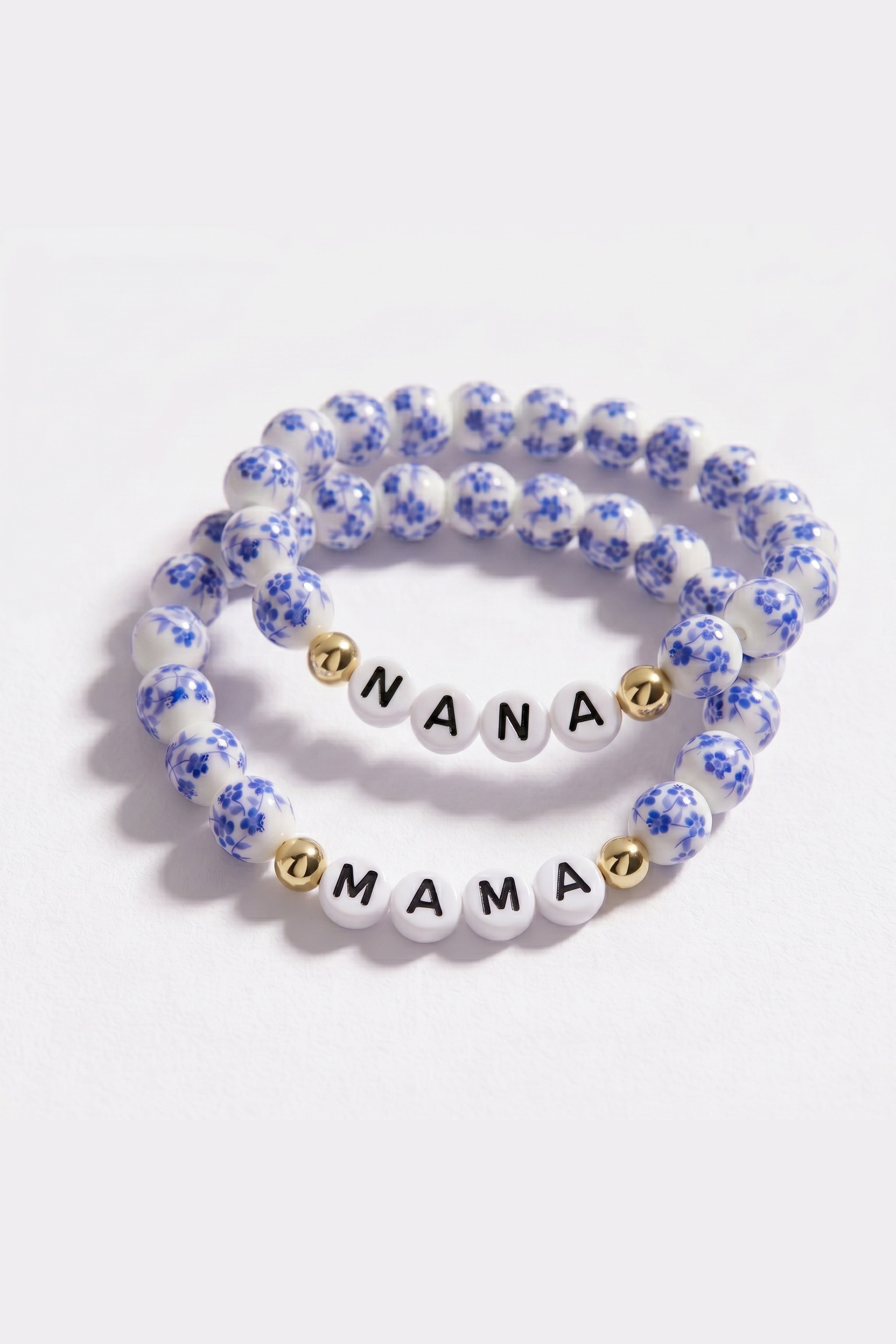 Mint & Lily Bracelet à Perles en Porcelaine Bleue Florale