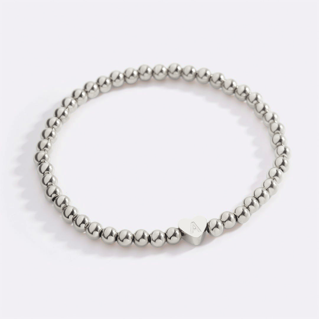 Mint & Lily Bracelet à Perles Dorées avec Initiale Cœur