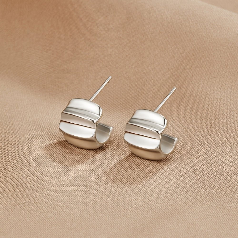 Elsa Mini Wave Silver Hoop Earrings