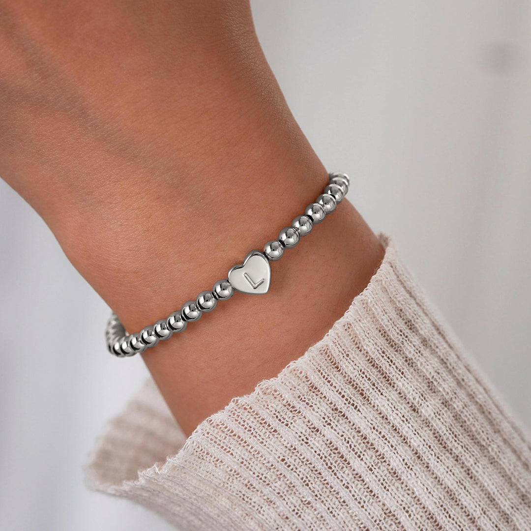 Mint & Lily Bracelet à Perles Dorées avec Initiale Cœur