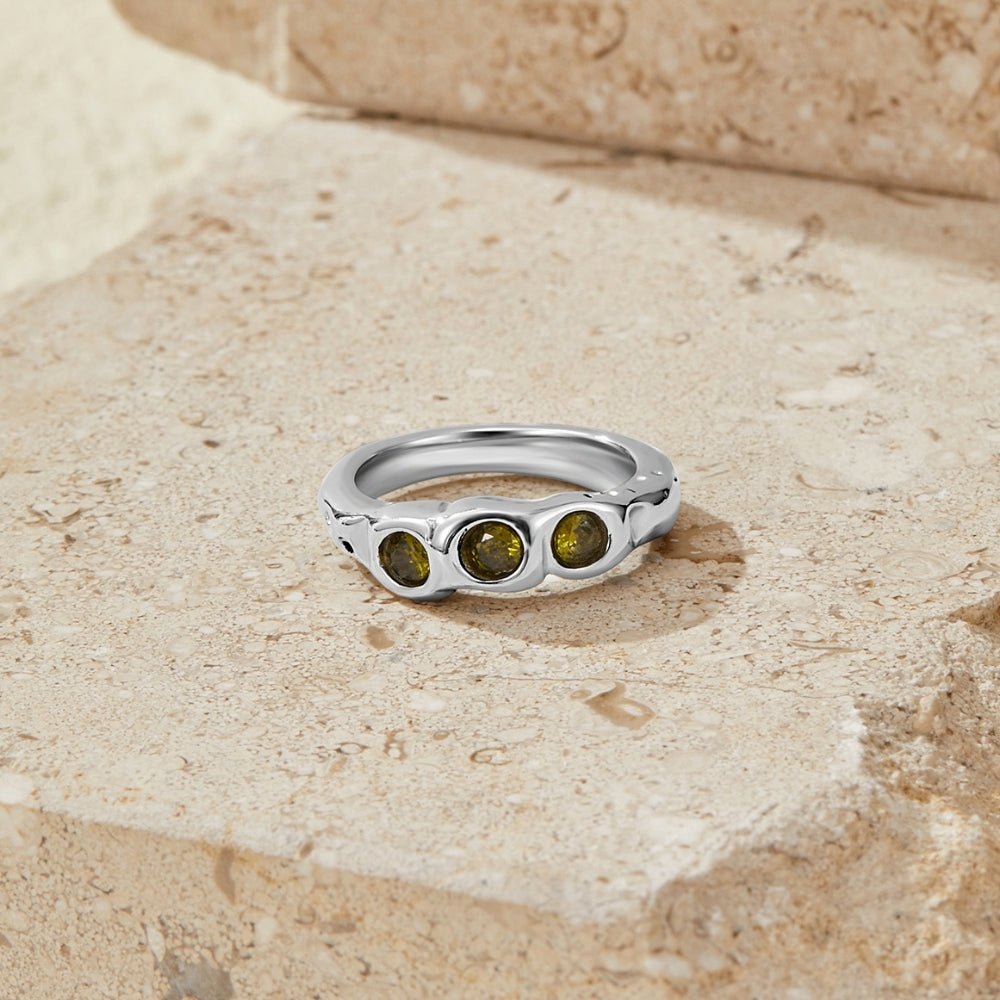 Vintage Peridot Silver Ring